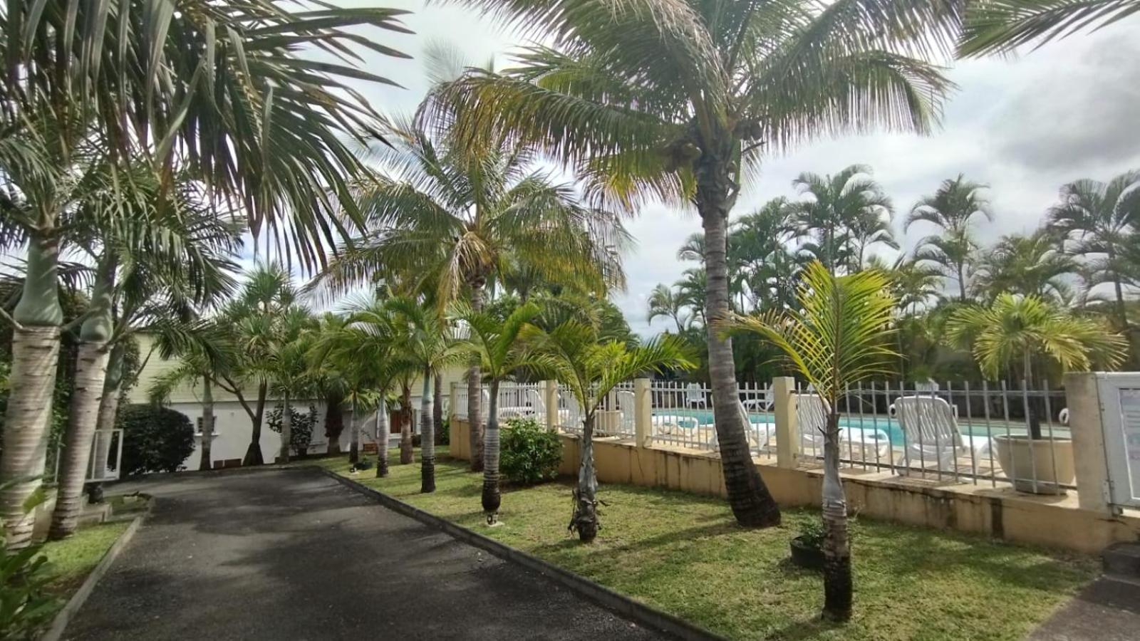 F2 Residence Oasis Terre Rouge A Saint Pierre Dış mekan fotoğraf